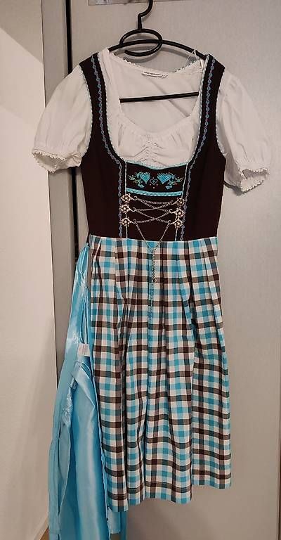 Kleider: Dirndl Gr. 36 – Gebraucht aus St. Gallen von chaos_princess 1