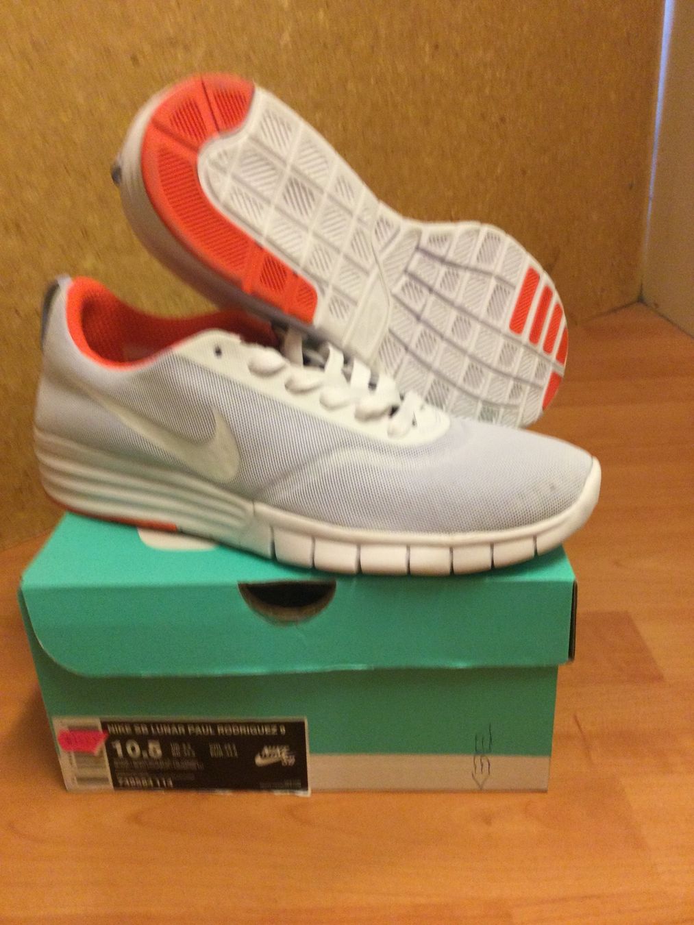 Nike Scarpe da uomo: NIKE 44,5 – Nuovo e nell'imballaggio originale da Schaffhausen venduto da Fresh-Stuff