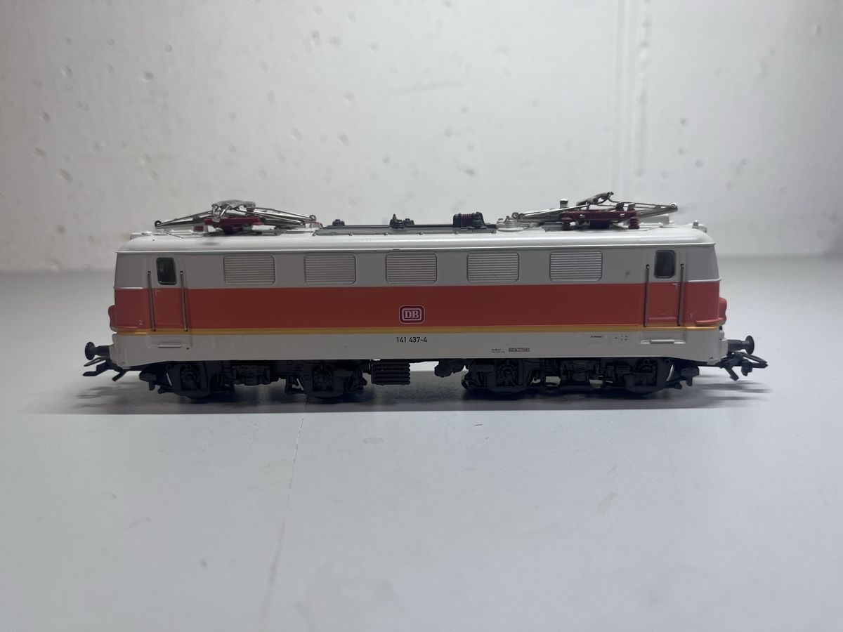 Märklin Modellini di ferrovie: Märklin E-Lokomotive der S-Bahn digital – Difettoso da Adlikon venduto da Tonda01