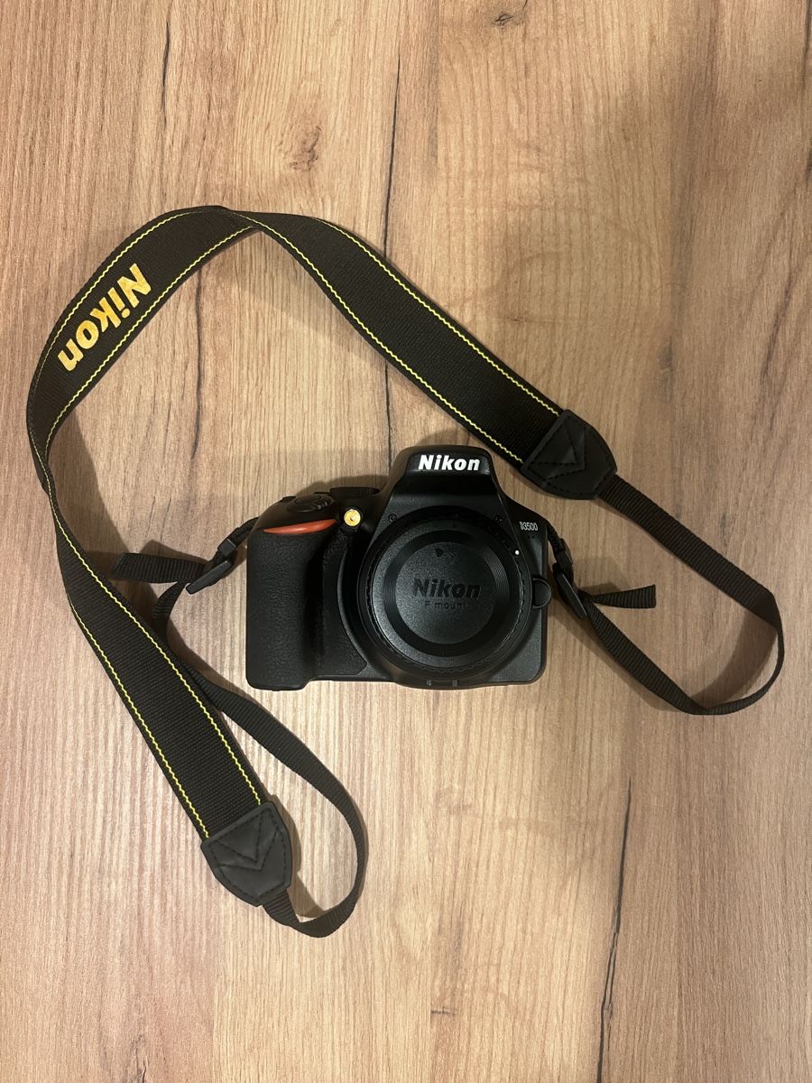 Nikon Fotocamera: Camera Nikon D3500 + Lens Nikkor DX 18-55mm – Nuovo (secondo la descrizione) da Horw venduto da ped_6dlc