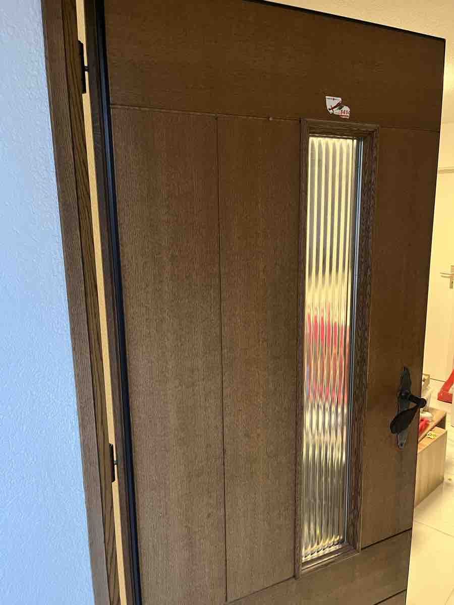 Porte: 2 x Massive Holzeingagstüren – Usato da Muri AG venduto da SwissConsultings 1