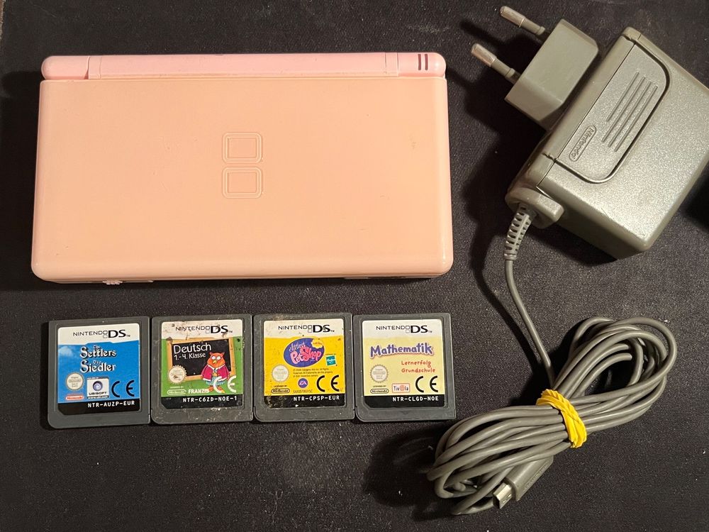 Nintendo DS Rosa & 4 Spiele Original + Ladekabel (Gebraucht) in St ...