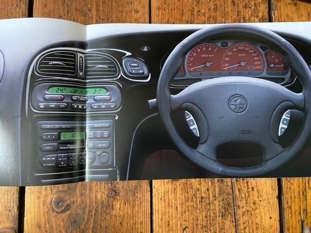 Holden Documenti: HOLDEN MONARO Prestige-Grossformat Prospekt 2001 / 2002  AUS – Usato da Langenthal venduto da Andreasdavidk 4