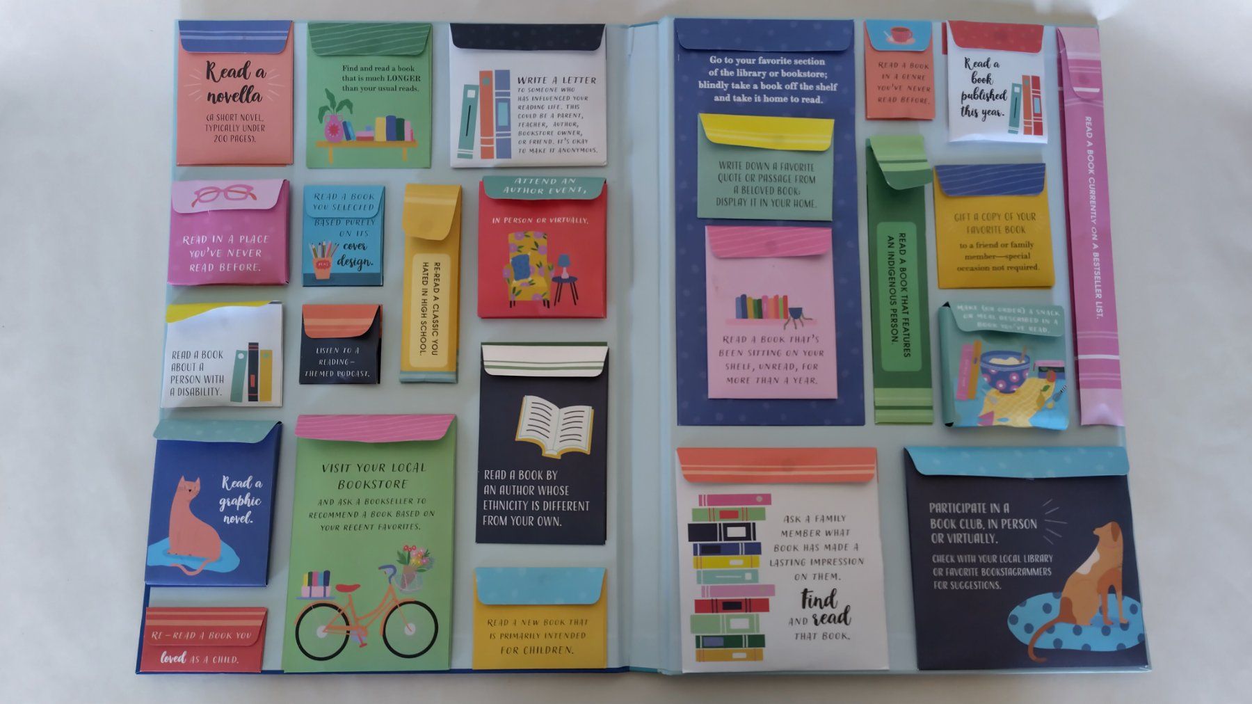 Libri: The Ultimate Reading Challenge / Mappe mit 25 Kuverts – Usato da Bellach venduto da JingleJerry 2