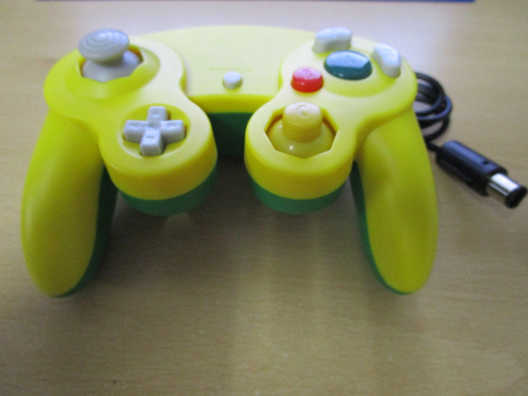 Controller: Game Cube Controller Joypad Bowser yellow green gelb/grünNEU – Nuovo (secondo la descrizione) da Goldau venduto da agestuffer
