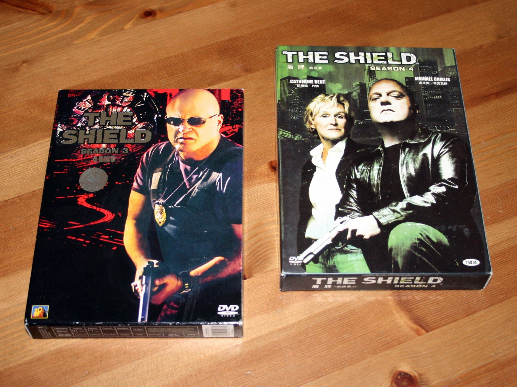 Alle DVDs: The Shield - Seasons 3-4 (USA) – Gebraucht aus Münchenbuchsee von Chaoo