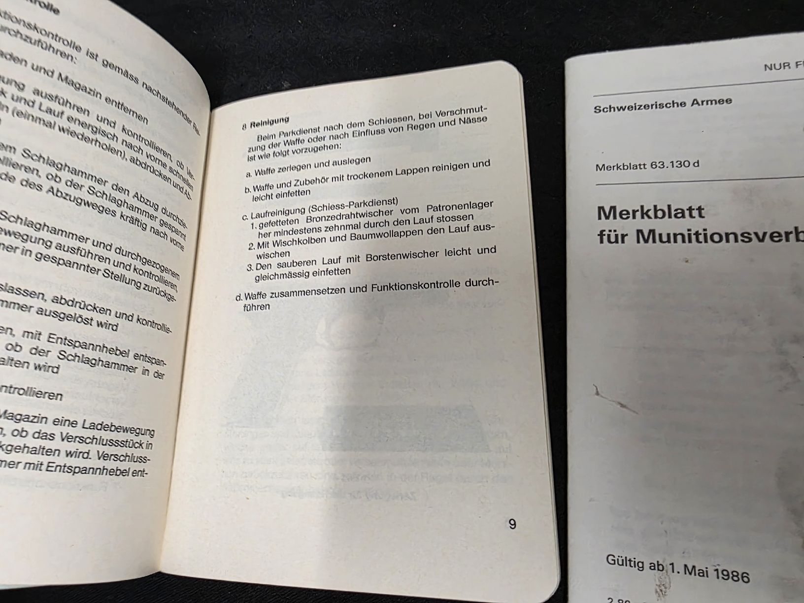 Bücher: Schweizer Armee - Reglement  Merkblatt - Pistolen + Munition – Gebraucht aus Wolfertswil von Antiko 3
