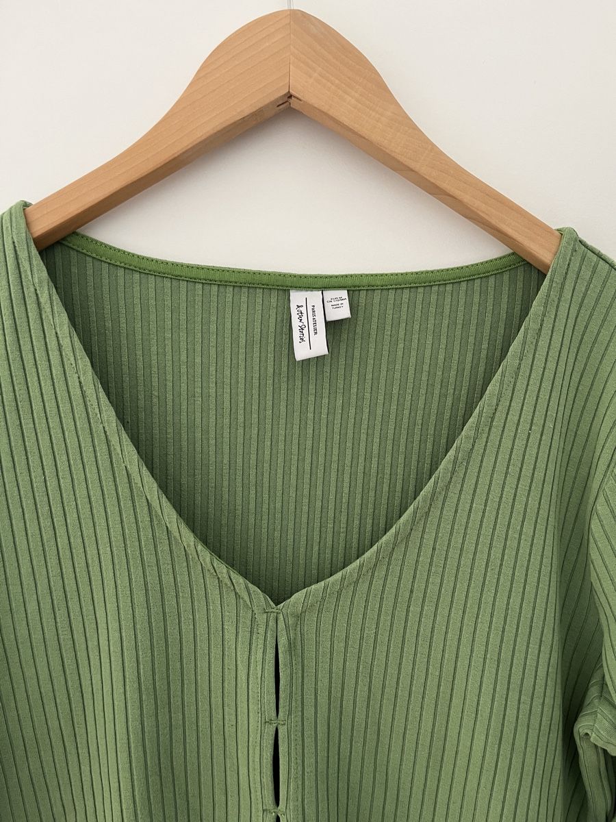 Other Stories Maglioni & Felpe: Grünes Ripp-Shirt – Nuovo (secondo la descrizione) da Allschwil venduto da MaloseS08 2