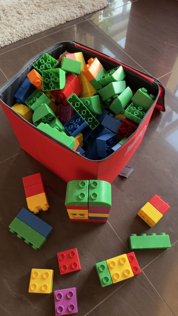Lego Giocattoli: Bausteine Set mit Aufbewahrungsbox gebraucht – Usato da Thunstetten venduto da Specht71 5