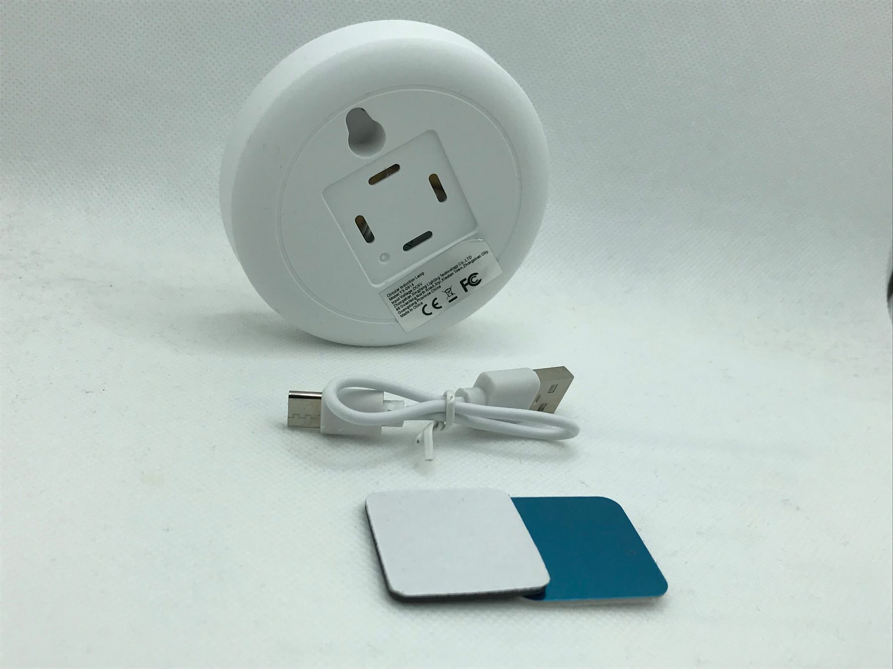Lampade: LED-Lampe mit Bewegungssensor, LED-Magnet + USB mit Schalter – Nuovo e nell'imballaggio originale da Niederteufen venduto da mix18 1