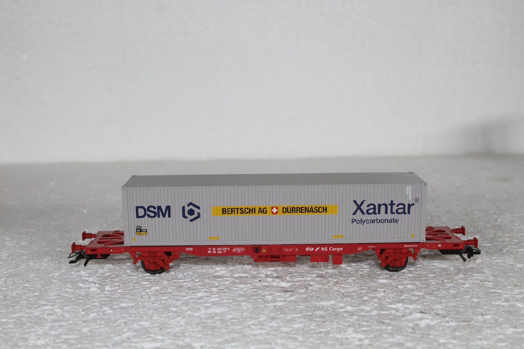 Märklin Modellini di ferrovie: Märklin 47701 NS Cargo Bertschi Container OVP – Usato da Triesen venduto da gleis8