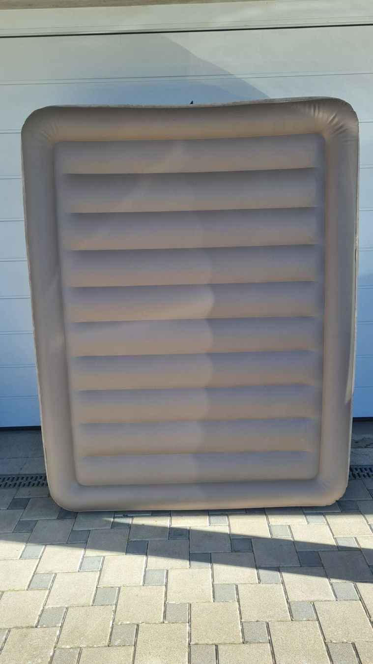 Materassi: INTEX / Luftmatratze / Luftbett / Elektrisch / Fast-Fill – Usato da Safenwil venduto da Husqi2000 1