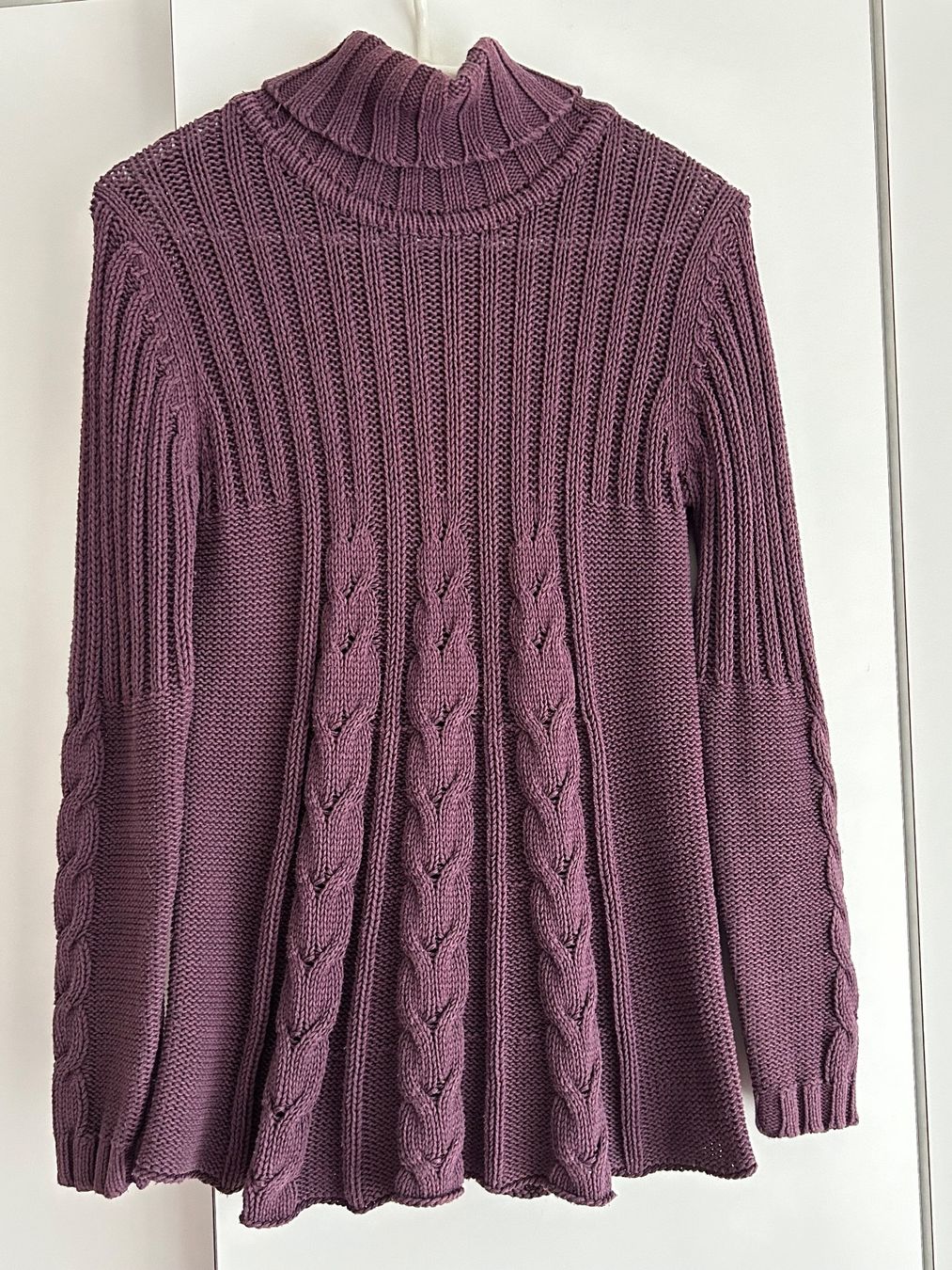 Maglioni & Felpe: Wunderschöner modischer Strickpullover in der Farbe Mauve – Usato da Bern venduto da Smile-2707 1