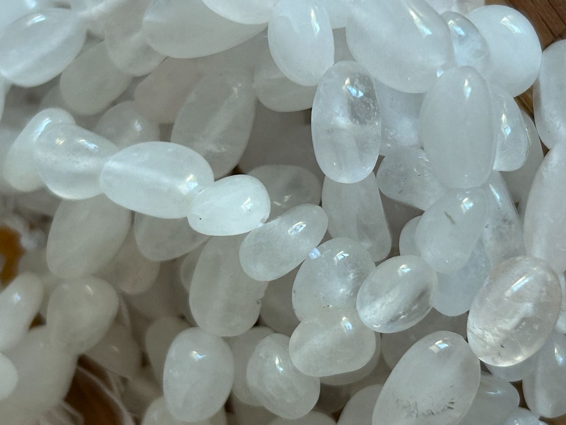 Pietre preziose: Strang echte clear quarz Nuggets 6-8 mm – Nuovo e nell'imballaggio originale da Niederrohrdorf venduto da Ytobi