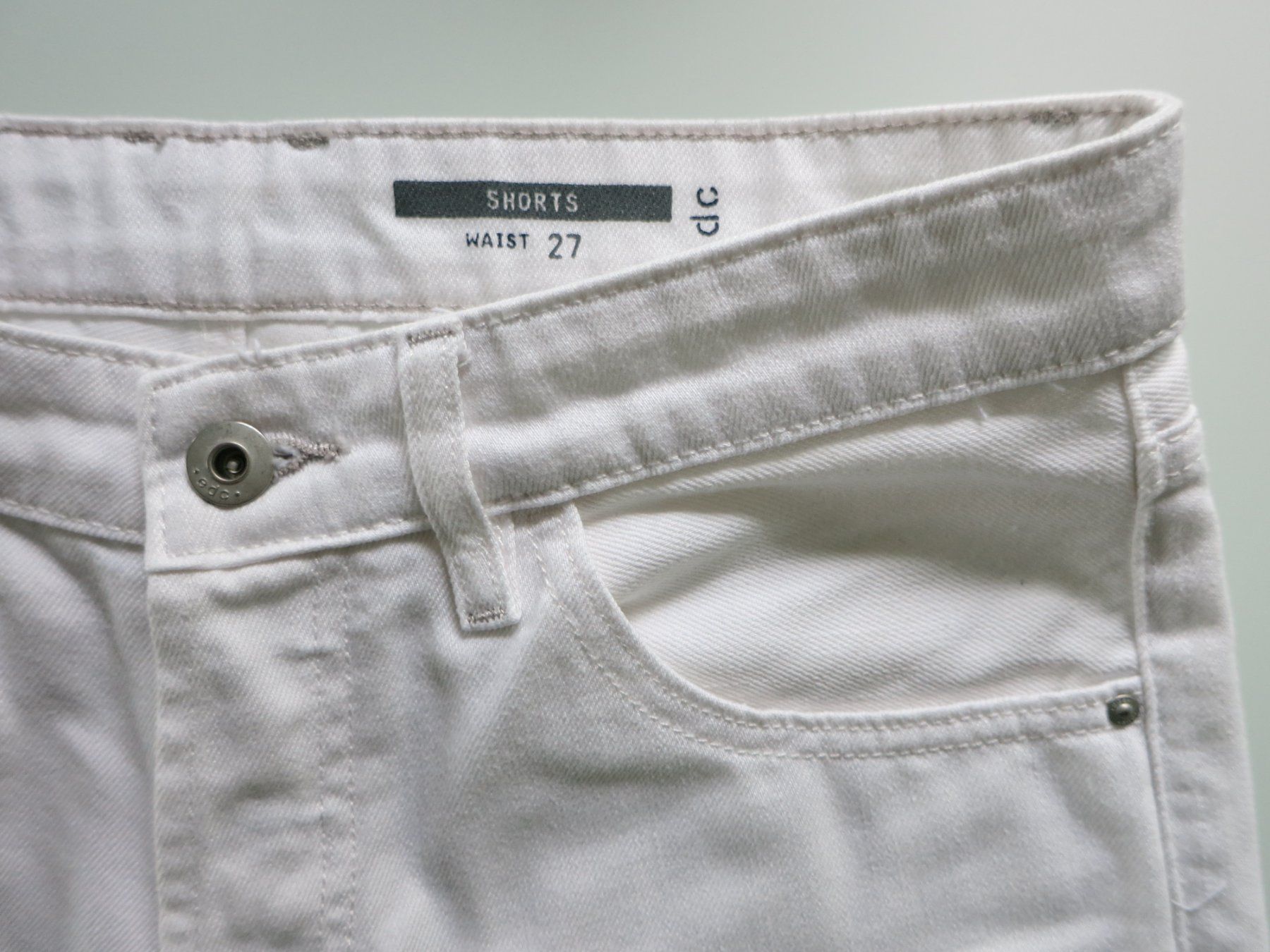 Pantaloni: edc Shorts weiss Damen – Usato da Wisen SO venduto da Ihunter 1
