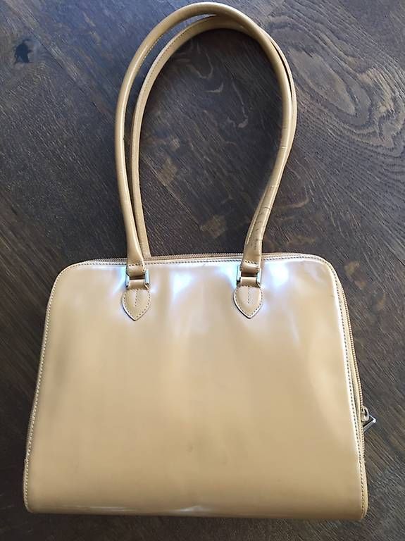 Furla Borse da donna: FURLA Henkeltasche, helles Beige, gebraucht – Usato da Fraubrunnen venduto da Vpeck