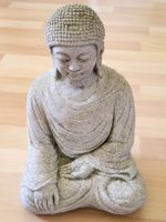 Buddha Figur, 30 cm hoch, 6 kg schwer, Garten geeignet