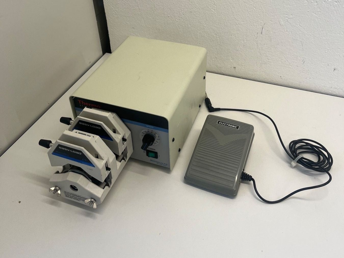 Laborzubehör: Thermo scientific Masterflex Peristaltik Pumpe 900-1482 – Gebraucht aus Niederdorf von LeptonAG_Labor