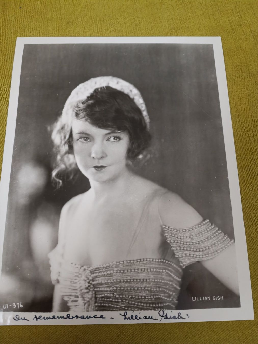 Autografi: Lillian Gish - handsigniert 20x25cm – Usato da Menziken venduto da Artographs