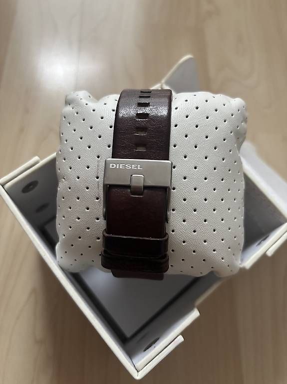 Montres: Armbanduhr  – Neuf avec emballage d'origine à Alterswilen par lyd_dsn2 2