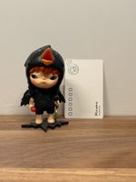 Pop Mart Hirono The Crow Figur mit Karte guter Zustand