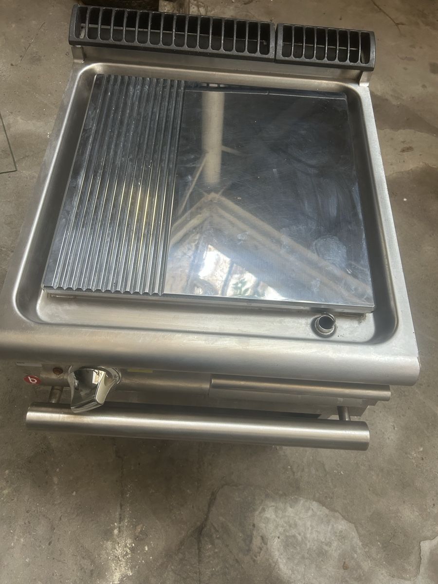 Grills: Plancha électrique pro BARON – Neu (gemäss Beschreibung) aus Thônex von yac_h7nr