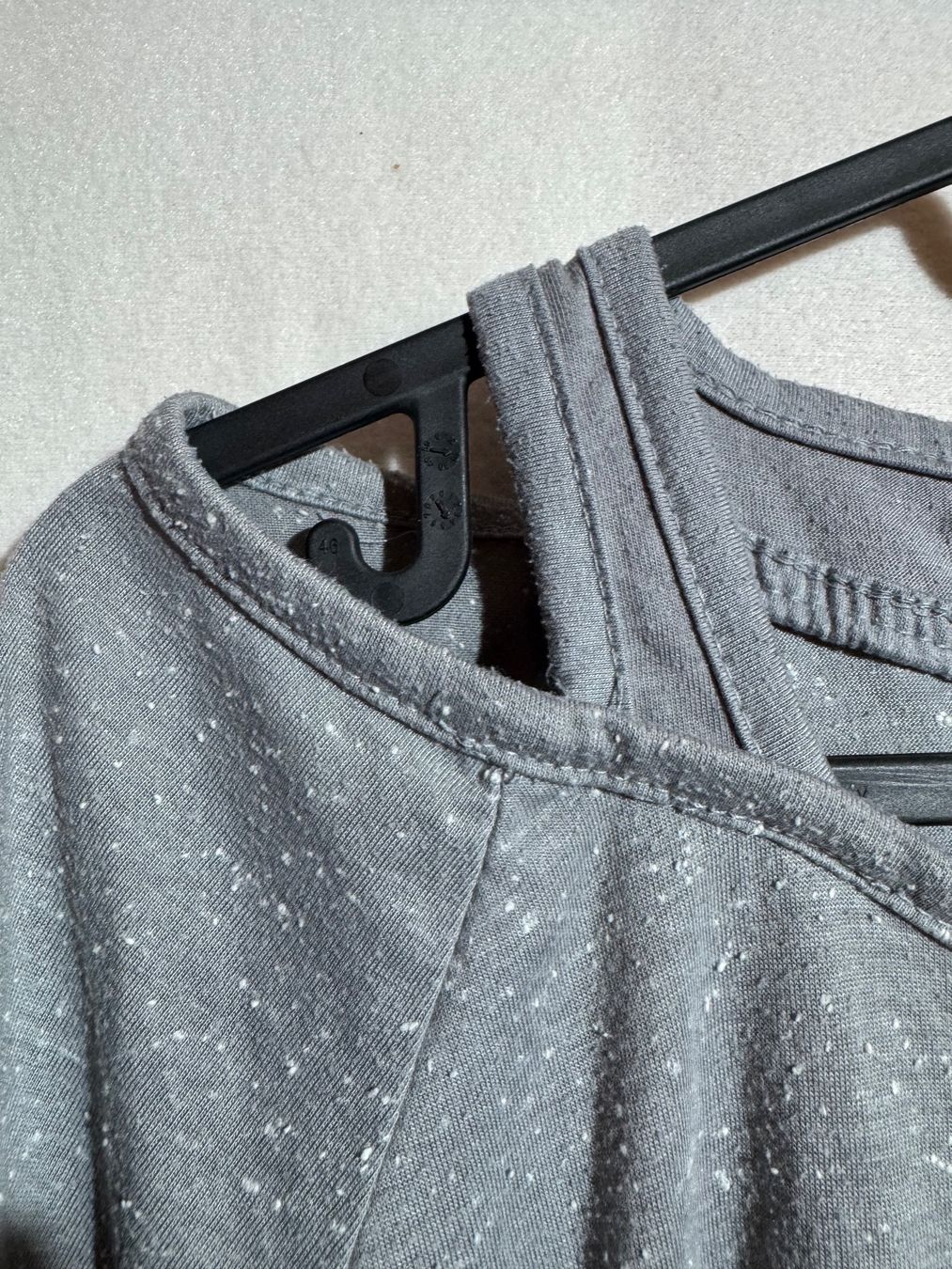 Maglioni & Felpe: Grauer Pullover von Janina Gr. 40 – Usato da Grosswangen venduto da SALE_SALE_SALE 1
