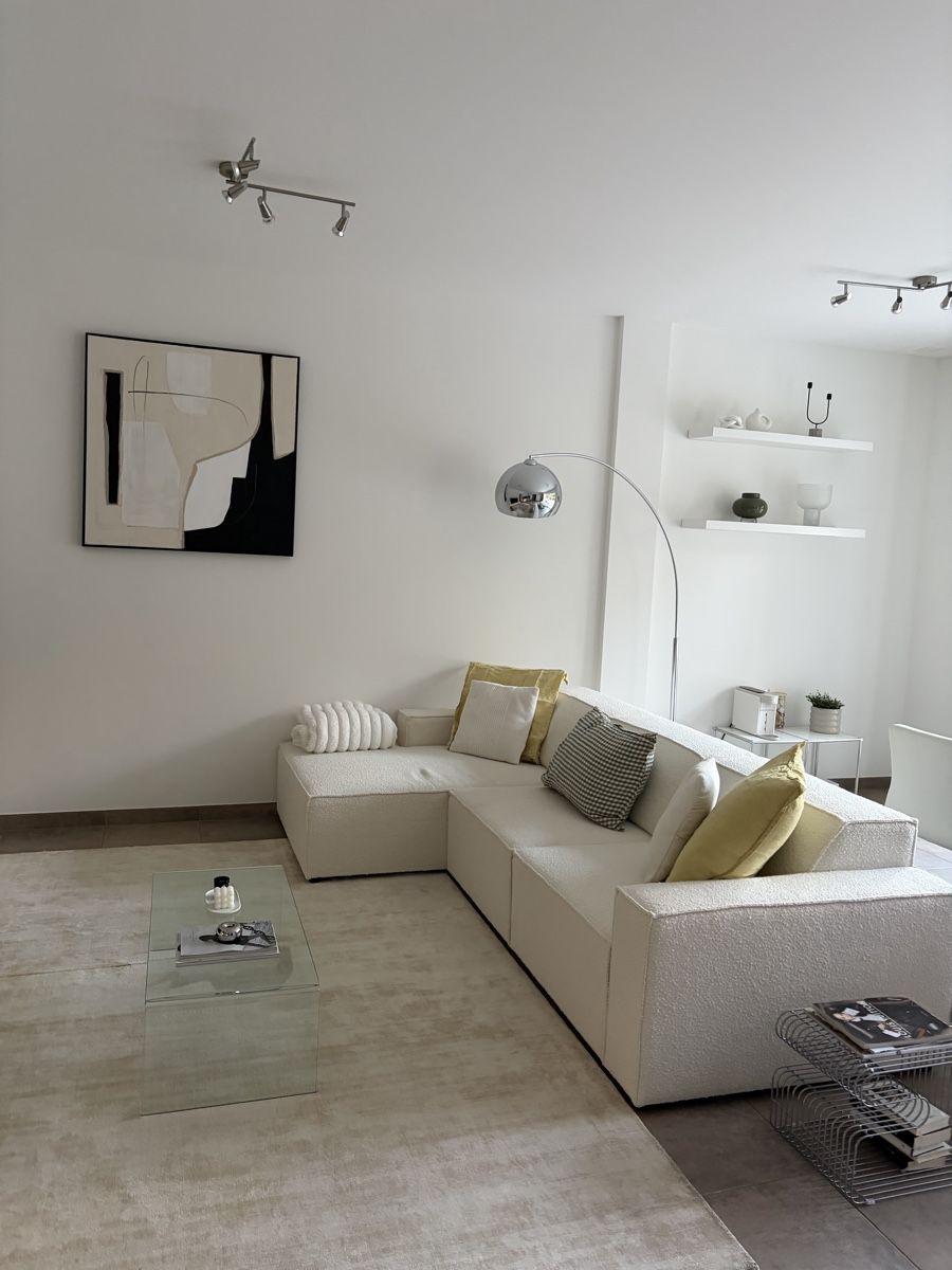 Teppiche: Viskose Teppich Beige 200x300cm – Gebraucht aus Biel/Bienne von Monroe222