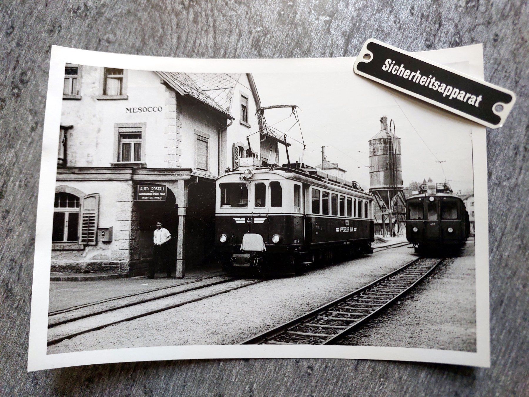 Cartoline postali: RhB/BM Bahnhof Mesocco - Foto – Usato da Schönenwerd venduto da Steidi