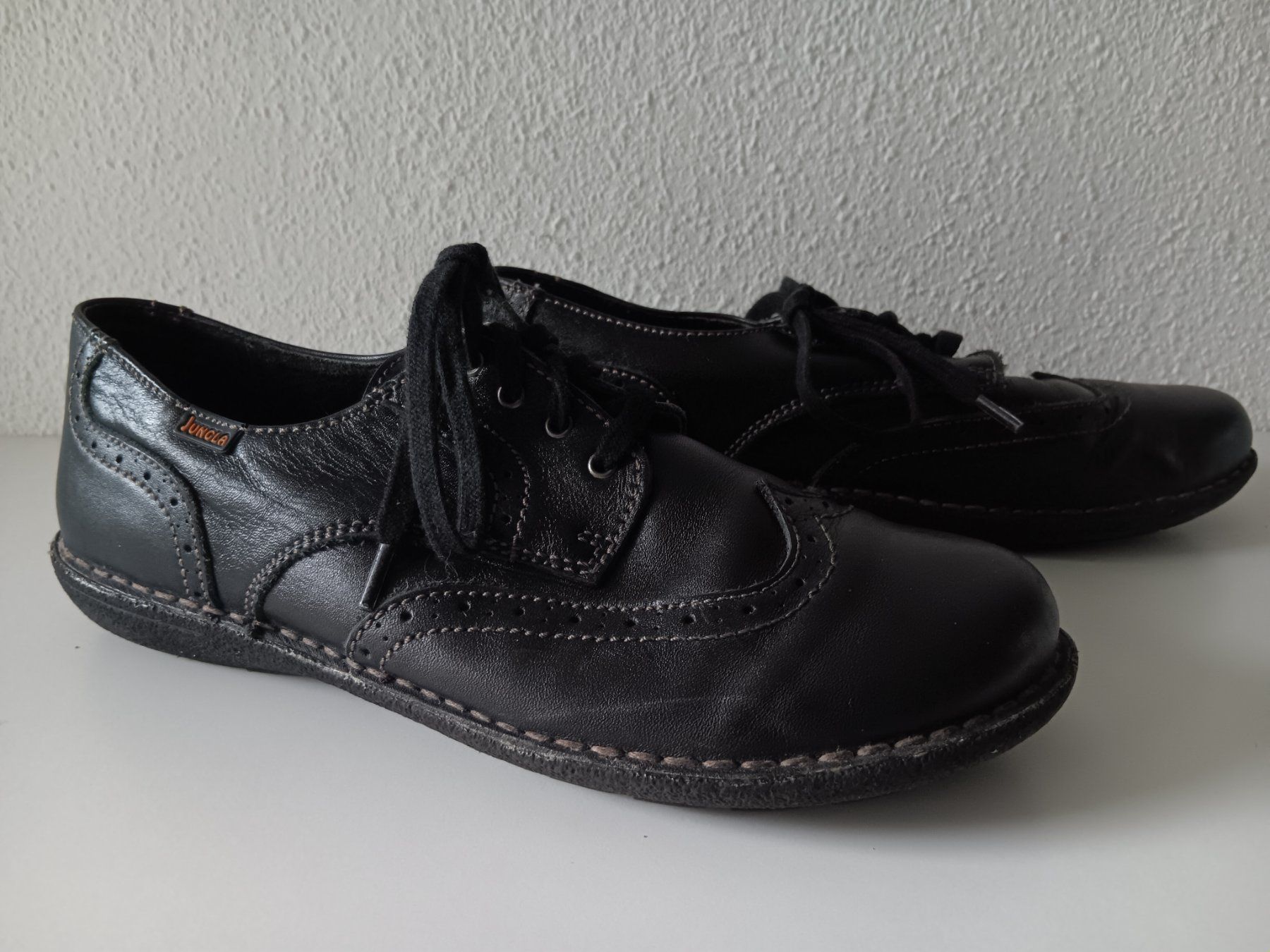 Scarpe da uomo: JUNGLA Chaussures / Schuhe pointure / Nummer 40 – Usato da Cossonay-ville venduto da Super-Price-Quality 1