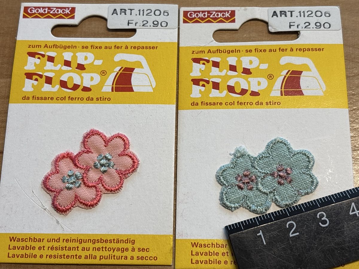 Patches: 2 Blumen Aufnäher – Neu (gemäss Beschreibung) aus Rümlang von euqinom16