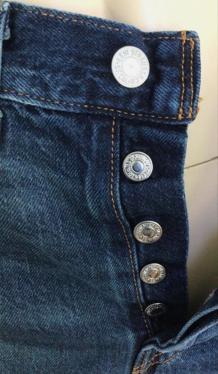 Levi's Jeans: Levi's Ribcage Shorts Gr 36 – Nuovo (secondo la descrizione) da Kilchberg ZH venduto da flami02 7