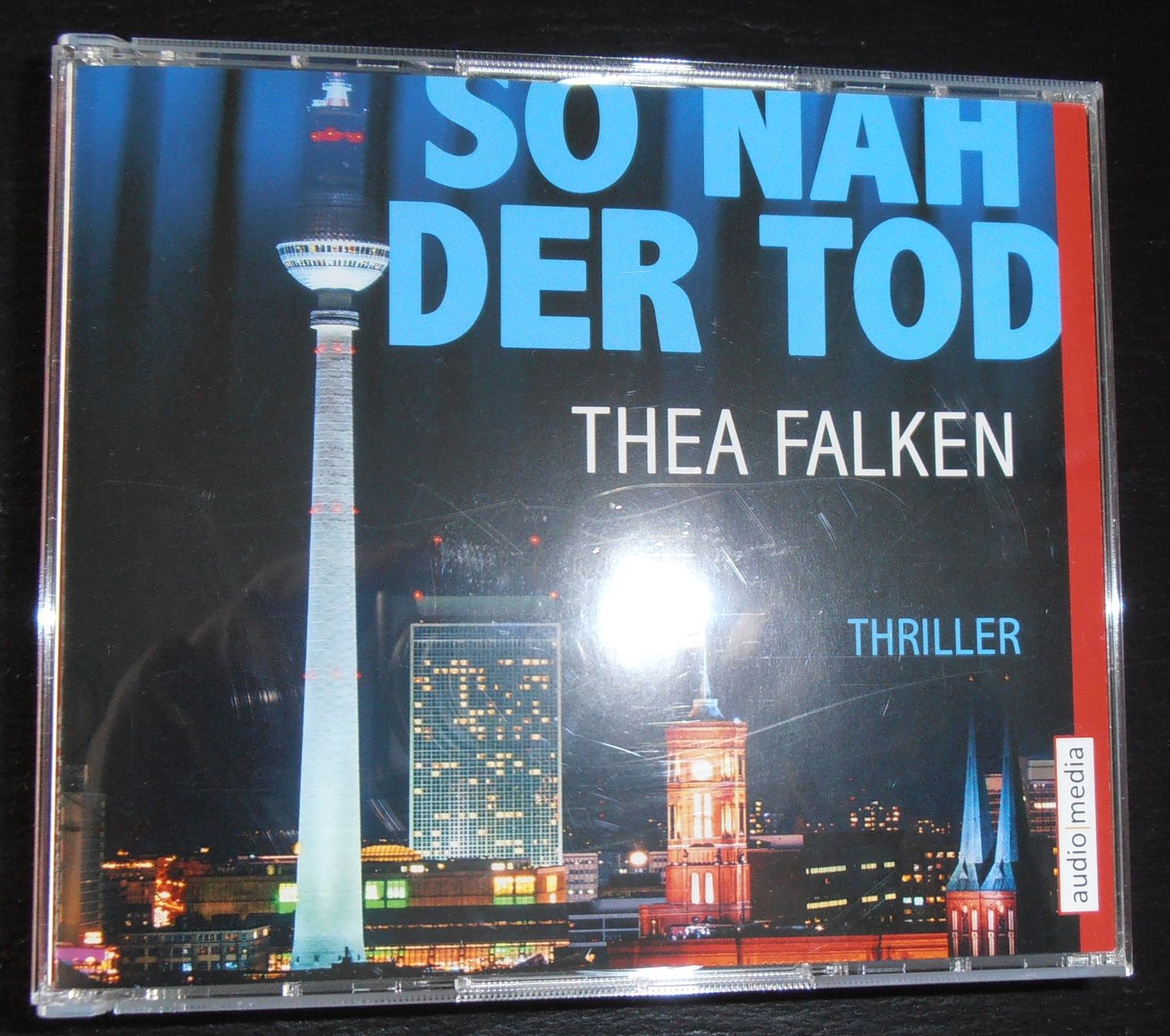 Audiolibri: spannendes Hörbuch "So nah der Tod" – Nuovo (secondo la descrizione) da Untersiggenthal venduto da Schaempeli