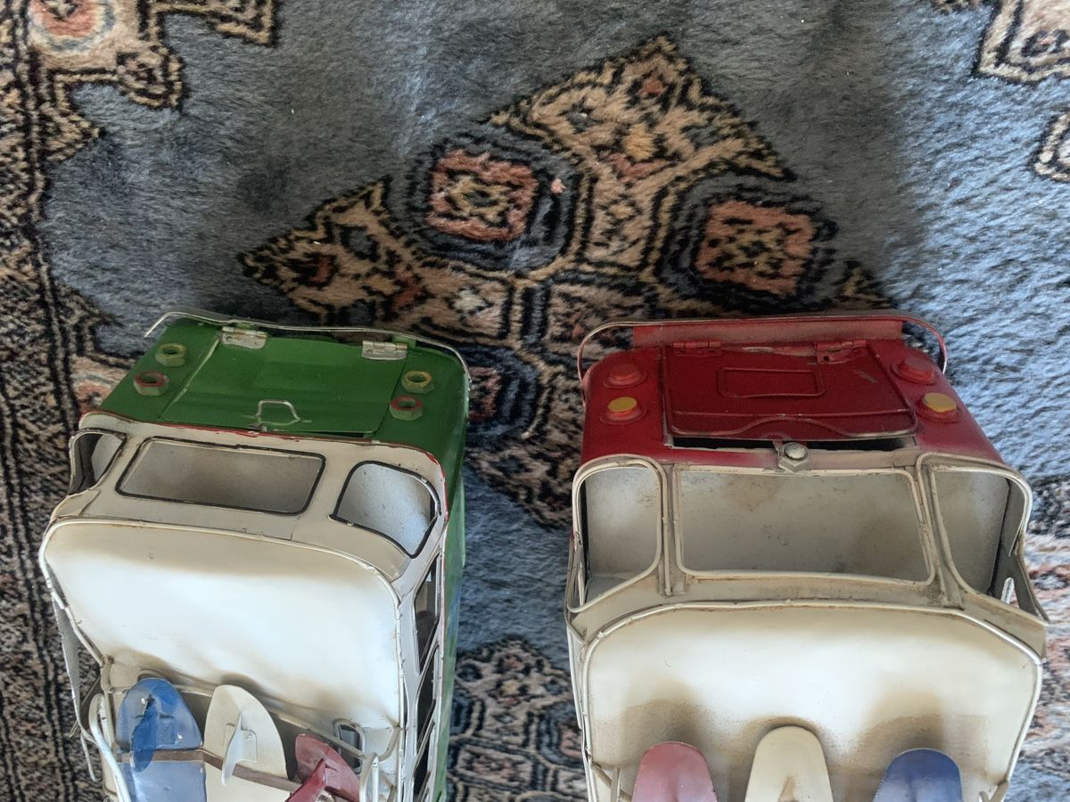 Giocattoli: 2 Retro VW CAMPER Surf Bus Auto – Usato da Gutenswil venduto da Bregenzer8610 4