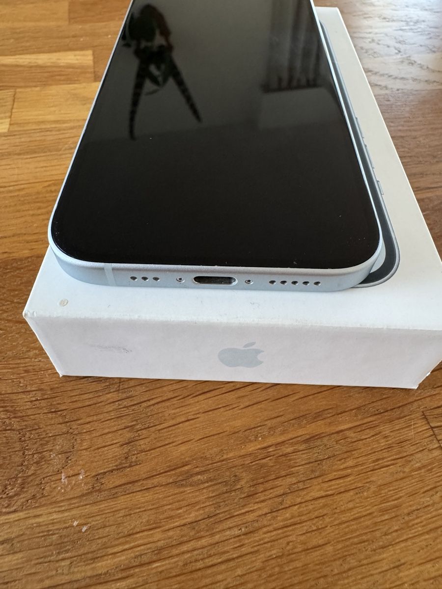 Apple Telefoni cellulari / Smartphones: Iphone 15 / 512 GB – Usato da Zürich venduto da Naniiin 4
