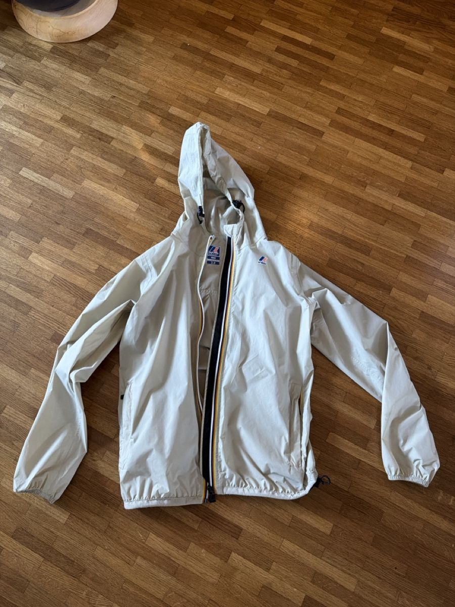 Giacche: KWay Jacke, Beige, Gr. 152, neuwertig – Usato da Morgarten venduto da elabaumann_ch