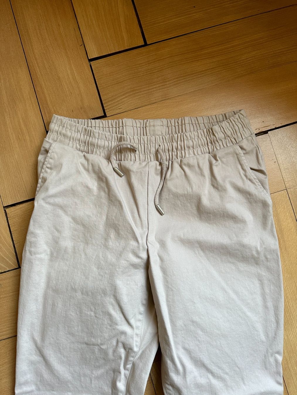 Pantaloni: NOISY MAY - Hose beige S – Usato da Zürich venduto da Diazaio 1