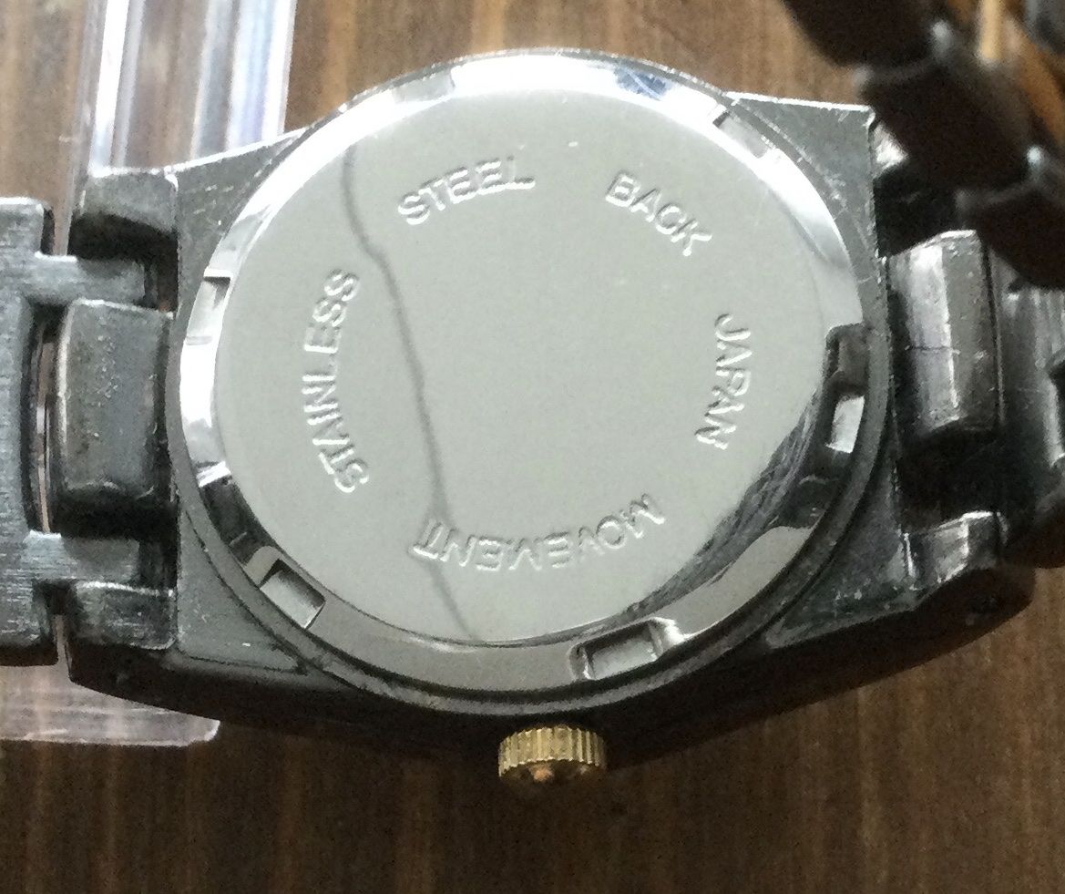 Uhren: Damen-Armbanduhr IK Quartz – Gebraucht aus Oftringen von Waltereg 5