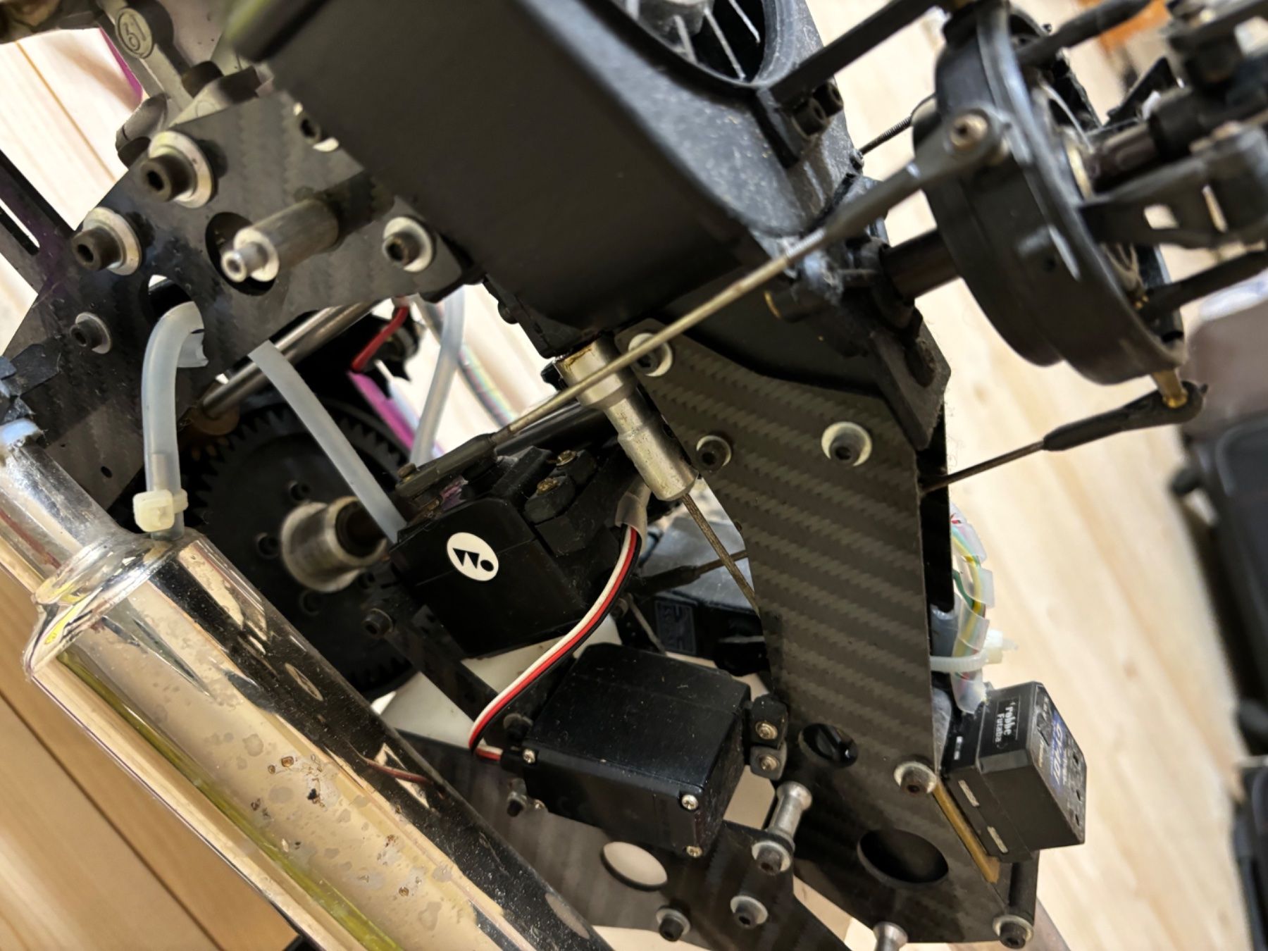 Modellismo RC: RC Helikopter inkl Motor und Servos – Usato da Wettingen venduto da thomasito01 5