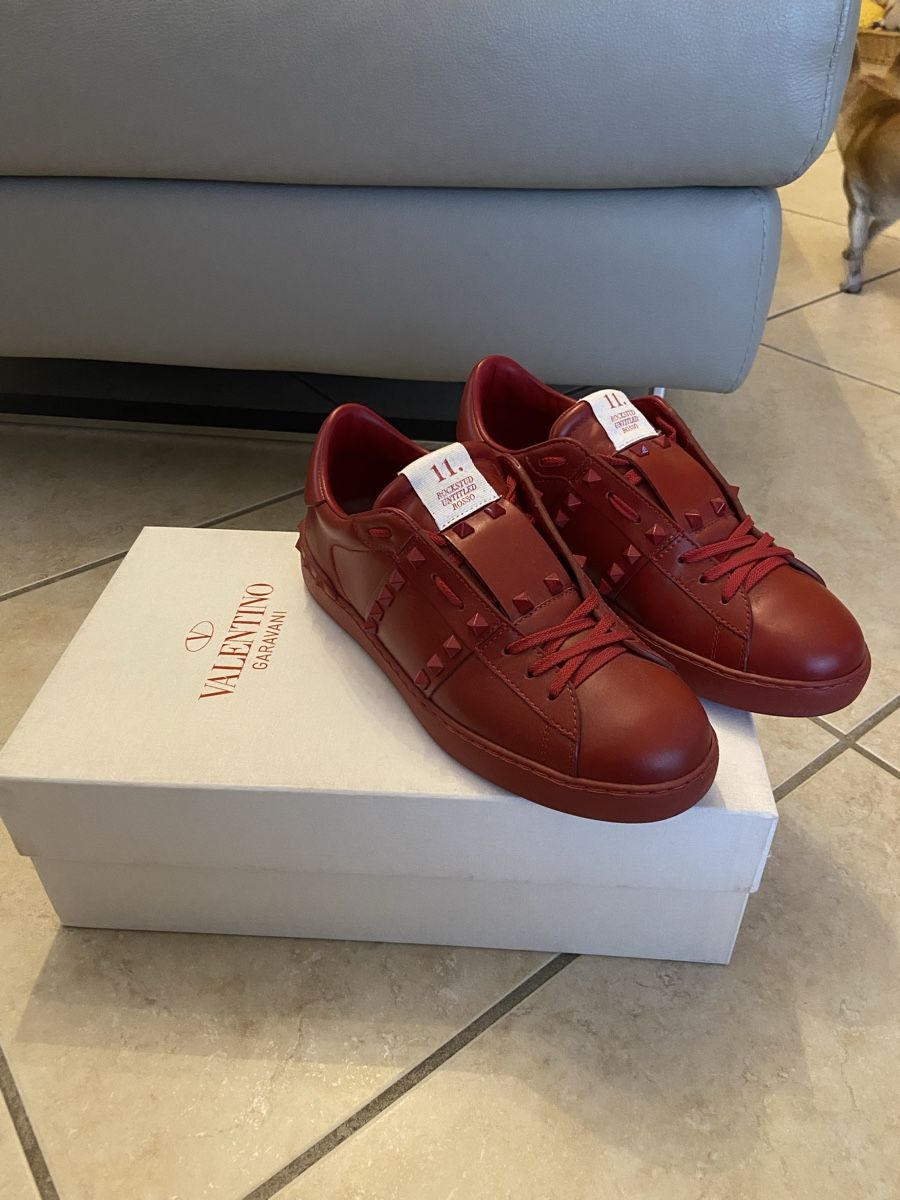 Valentino Scarpe da uomo: Basket Valentino rouge – Nuovo (secondo la descrizione) da Le Lignon venduto da Ana2831