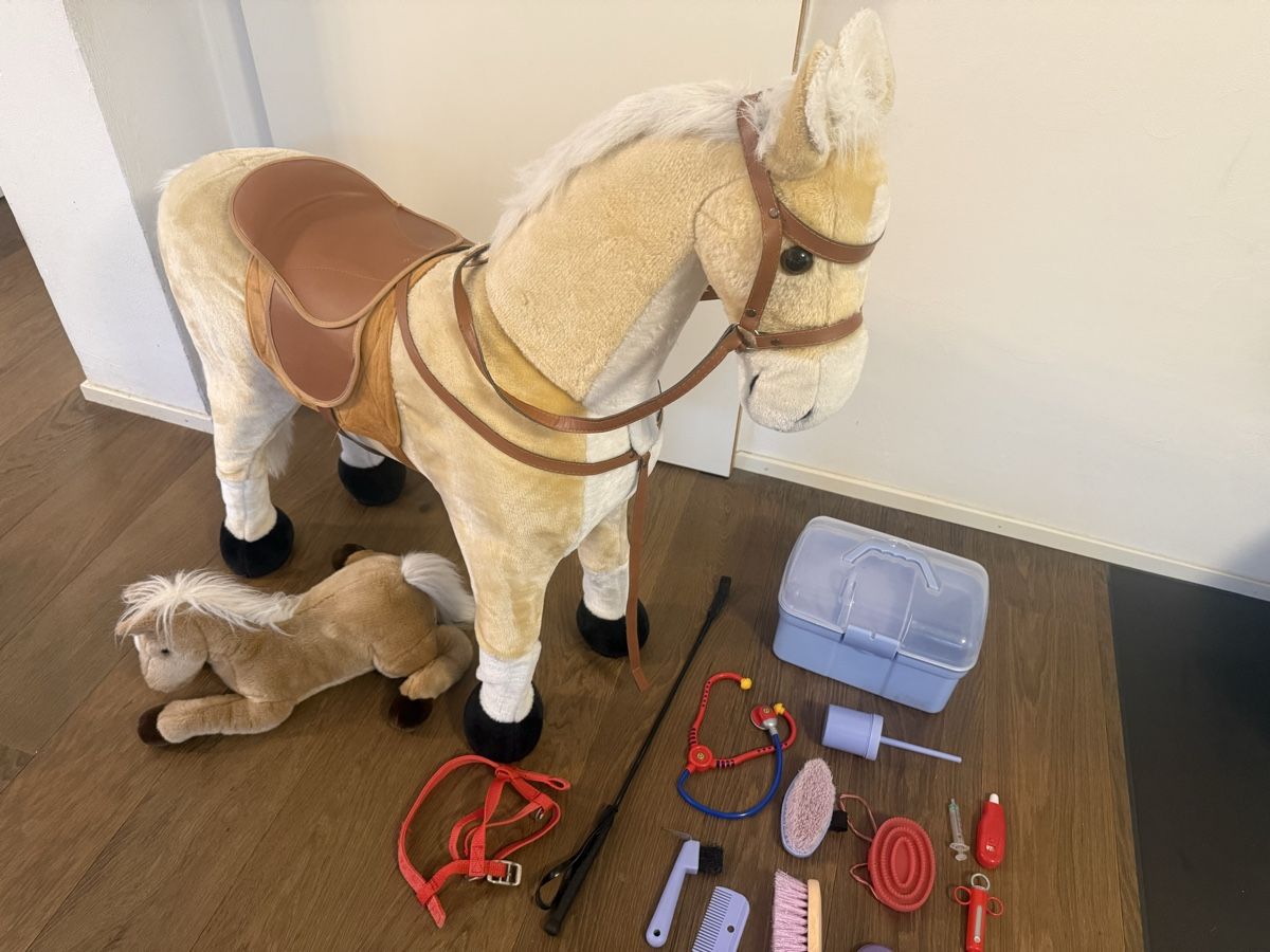 Giocattoli: Reitpferd Spielpferd – Usato da Winterthur venduto da tanscha 3