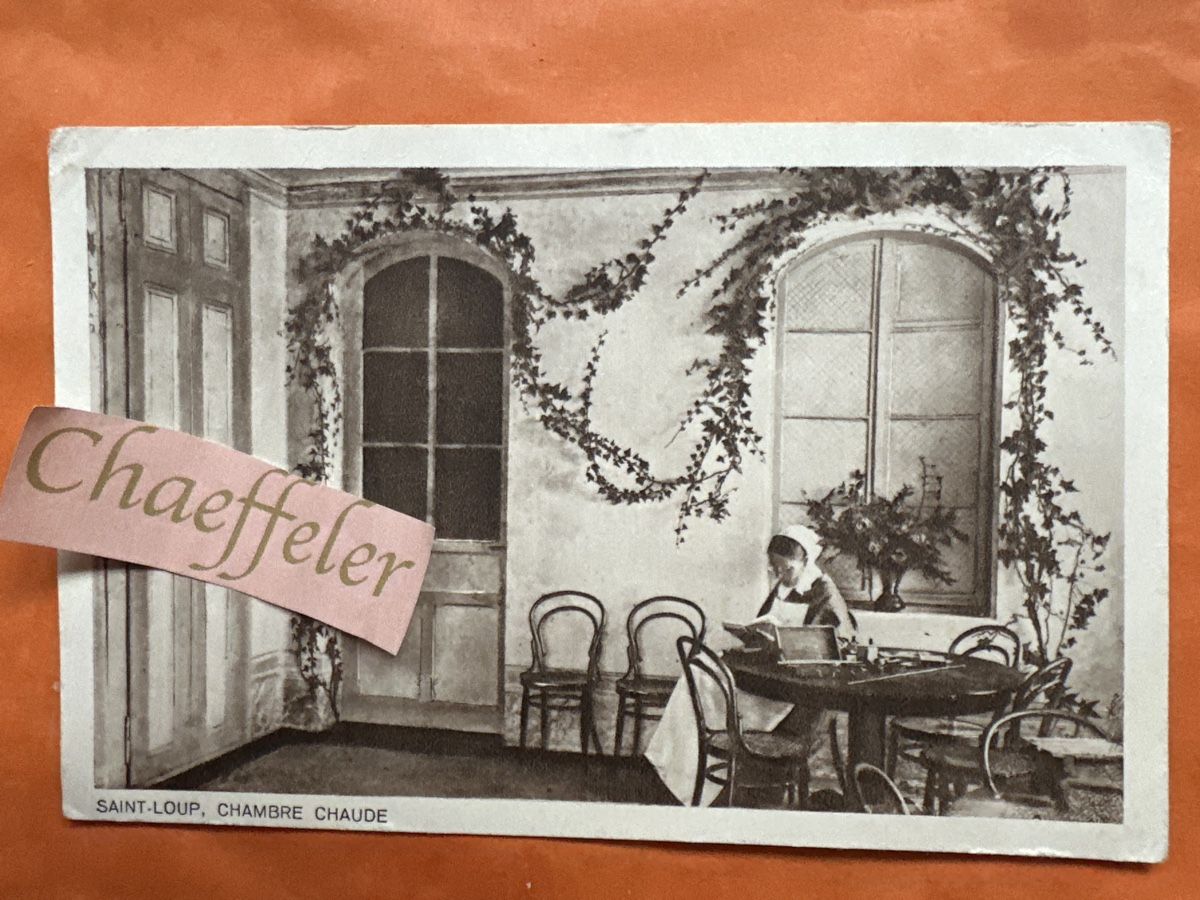 Cartoline postali:  Saint-Loup, Chambre Chaude – Usato da Zürich venduto da Chaeffeler