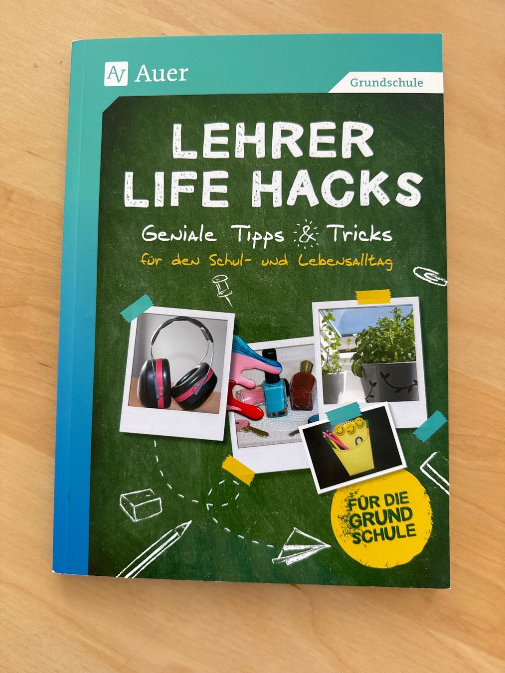Bücher: Lehrpersonen Life Hacks Buch – Gebraucht aus Goldach von Hibiskus23