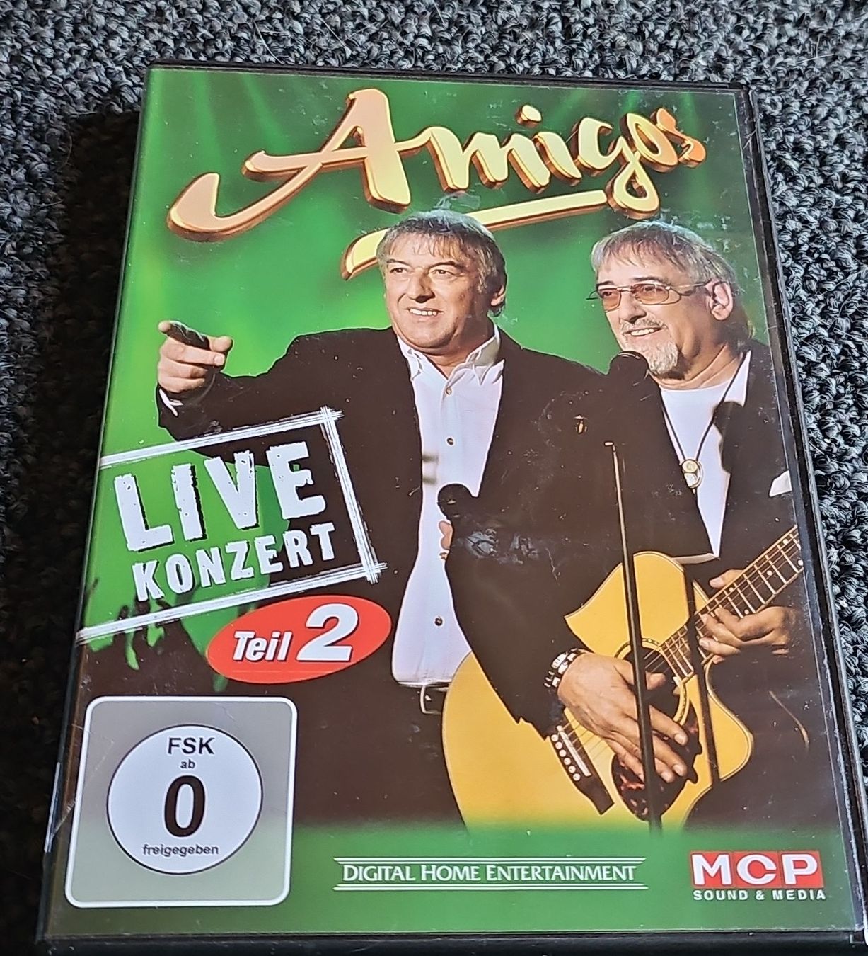 Tutti i DVDs: Amigos Live Konzert Teil 2 (22173) – Usato da Ruswil venduto da jan_bxl5