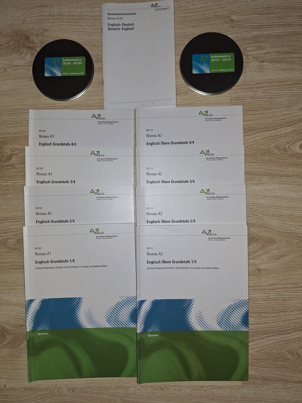 Libri: AKAD Englisch Kurs – Usato da Saland venduto da Work5patch