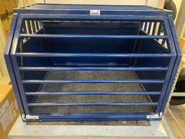 Hunde Transportbox, Auto