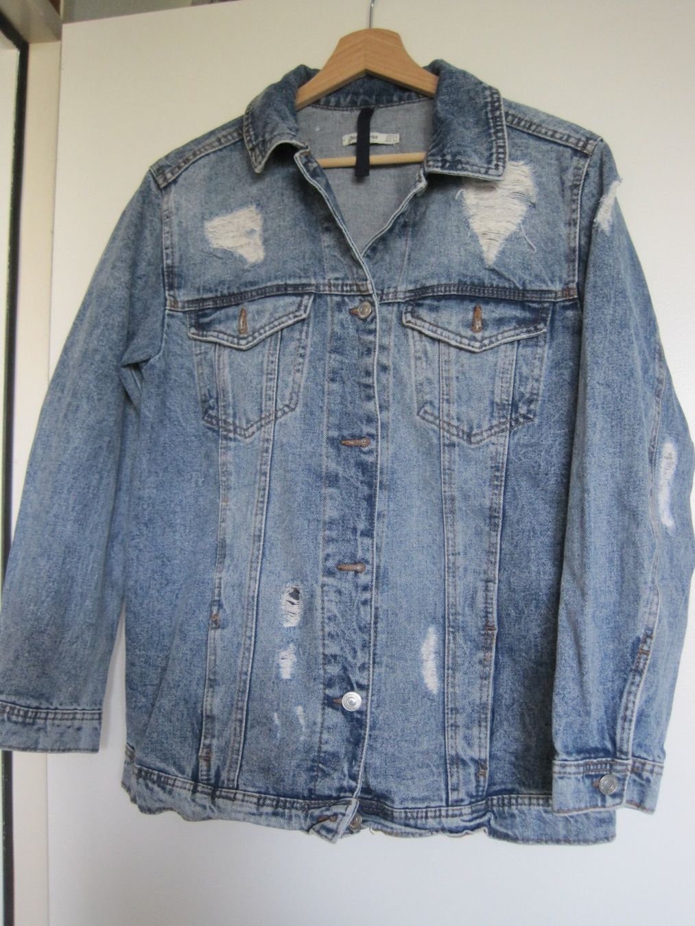 Stradivarius Giacche: JEANSJACKE VON STRADIVARIUS  GR. S – Usato da Münchenstein venduto da Strupfi