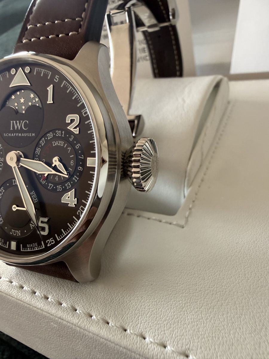 IWC Uhren: Neuwertige IWC BIG PILOT PERPETUAL "ANTOINE DE SAINT EXUPÉRY – Neu (gemäss Beschreibung) aus Stein am Rhein von AdiFerdi 4
