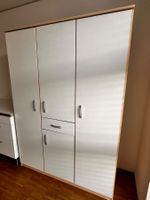 Schöner Kinderschrank zu verkaufen