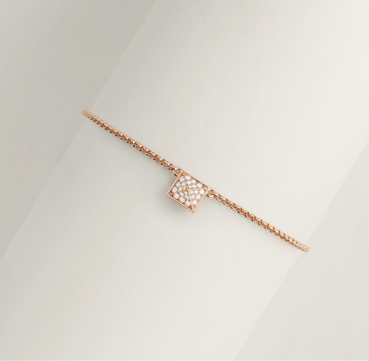 Hermès Bracciali & Braccialetti: Hermès Bracelet Clou d'H, petit modèle – Nuovo e nell'imballaggio originale da Genève venduto da Sally_LuxxyGeneva 5